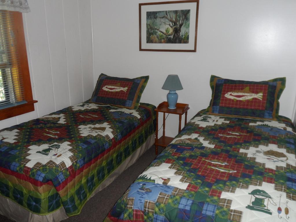 White Oak Motel & Cottages 霍尔德内斯 客房 照片