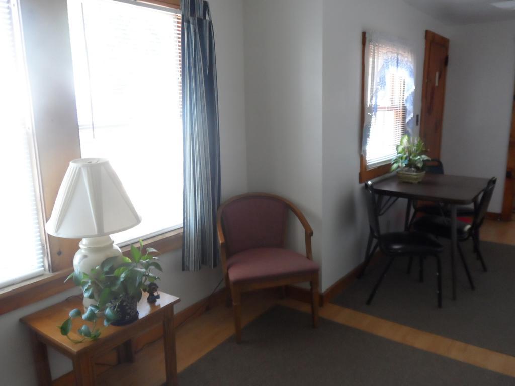 White Oak Motel & Cottages 霍尔德内斯 客房 照片
