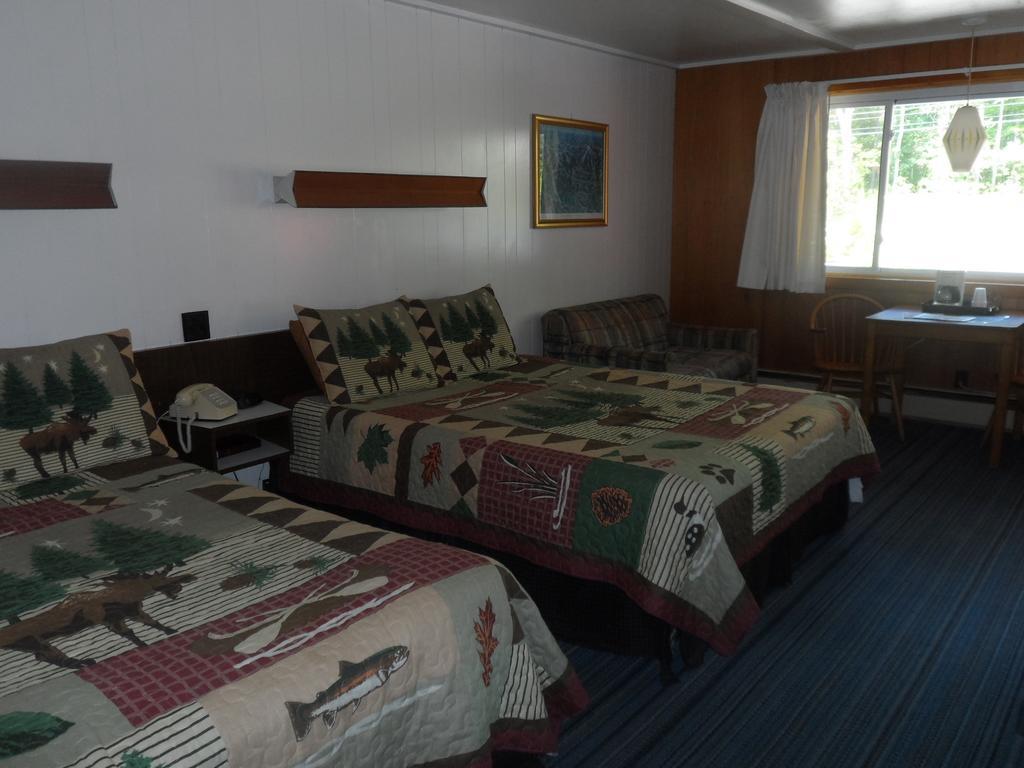White Oak Motel & Cottages 霍尔德内斯 客房 照片