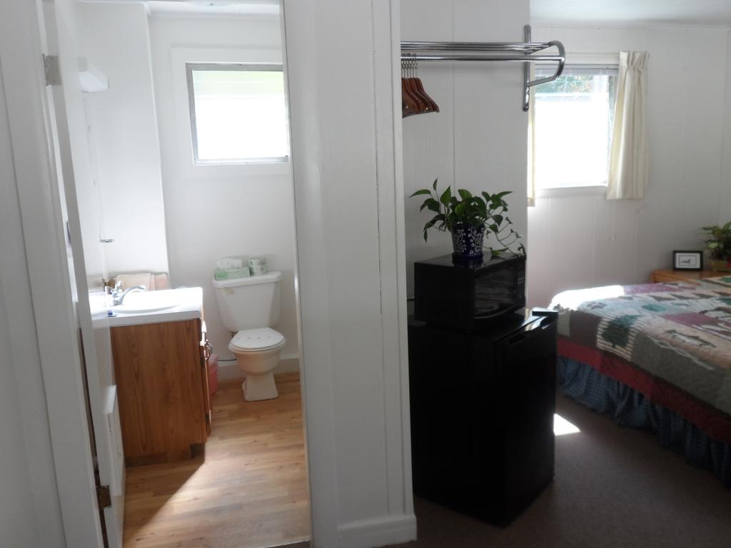 White Oak Motel & Cottages 霍尔德内斯 客房 照片