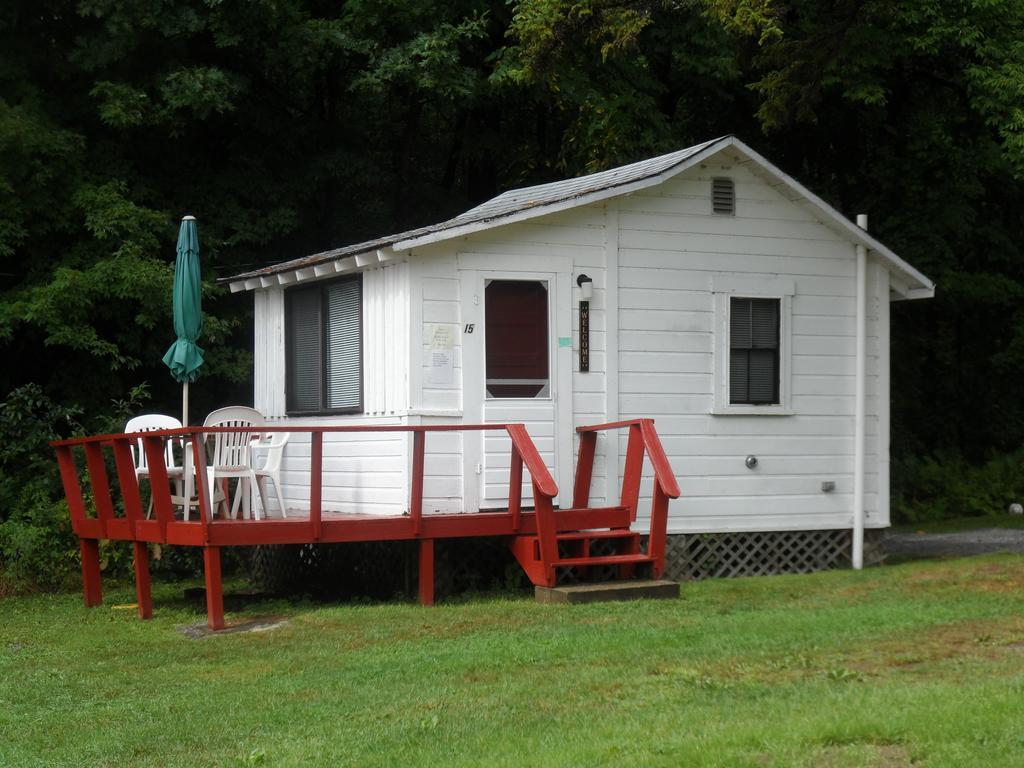 White Oak Motel & Cottages 霍尔德内斯 客房 照片
