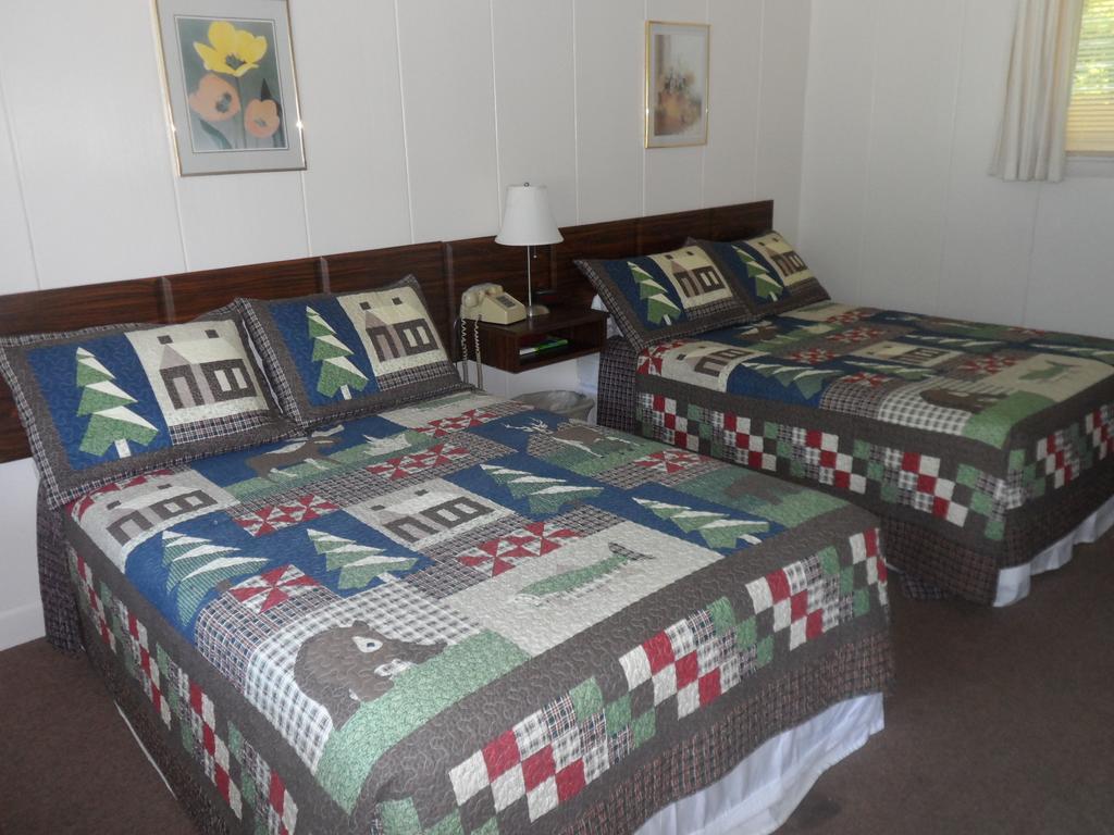 White Oak Motel & Cottages 霍尔德内斯 客房 照片