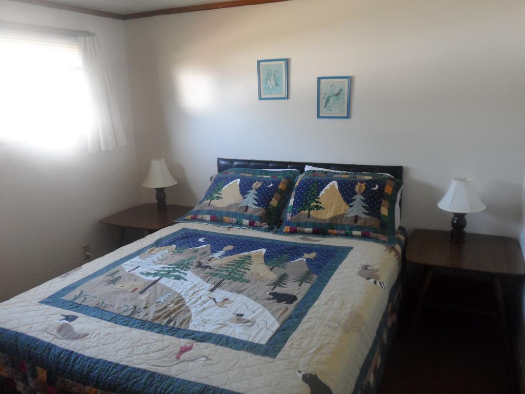 White Oak Motel & Cottages 霍尔德内斯 客房 照片